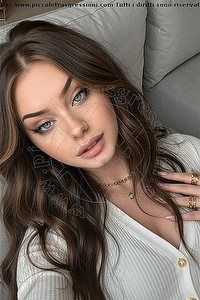 Foto selfie trans Swami Monza 3479534278