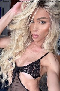 Foto selfie trans Fernanda Ambrosio Napoli 3277803350