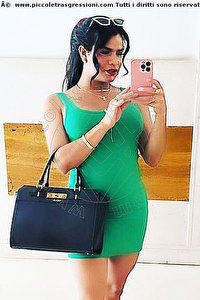 Foto selfie trans Luciana Bambola Caserta 3270215108