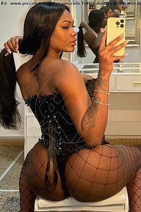 Foto selfie trans Juliana Brasiliana Pisa 3936962149