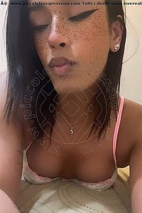 Foto selfie trans Gabrielly Victoria Parigi 0033610325585