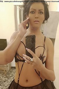 Foto selfie trans Catalina Millet Trieste 3398258510