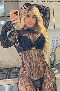 Foto selfie trans Yara Rios Verona 3290330274
