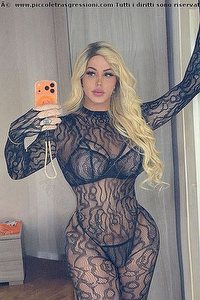 Foto selfie trans Yara Rios Verona 3290330274