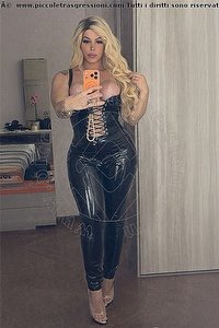 Foto selfie trans Yara Rios Verona 3290330274