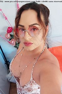 Foto selfie trans Zara Marcano Ferrara 3278360510