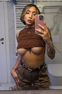 Foto selfie trans escort Miaka Rimini 3289333187