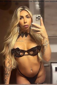 Foto selfie trans Allanna Rodrigues Milano 3274977040