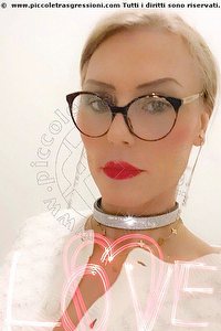 Foto selfie trans escort Stacie Pearl Parigi 0033650362324