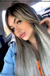 Foto selfie trans Isabelli Lins Padova 3319960418