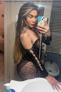 Foto selfie trans Kelly Melo Pornostar Milano 3509174317