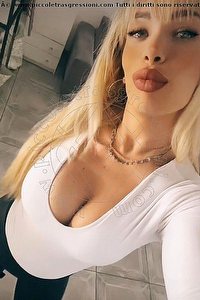 Foto selfie trans Biondina Napoletana Bologna 3474228259