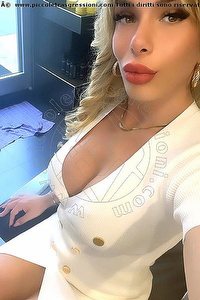 Foto selfie trans Biondina Napoletana Bologna 3474228259