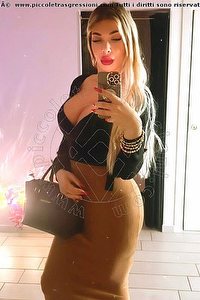 Foto selfie trans Biondina Napoletana Bologna 3474228259