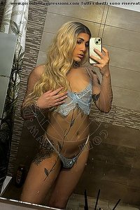 Foto selfie trav escort Sarah Brescia 3205680131