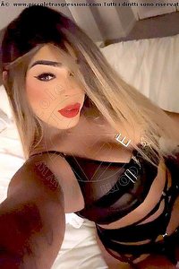 Foto selfie trans Emily Riana Milano 3924780866