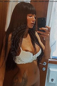 Foto selfie trans Sara Souza Livorno 3924767824
