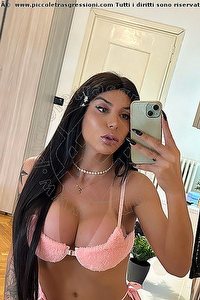 Foto selfie trans Isah Sanchez Modena 3509764350