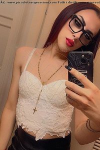 Foto selfie trans escort Diabla Siciliana Milano 3756364310