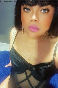 Foto selfie trav Regina  Margaret Vigevano 3208136578