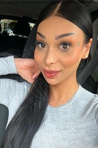 Foto selfie trans Farah Monaco Di Baviera 004915210813179