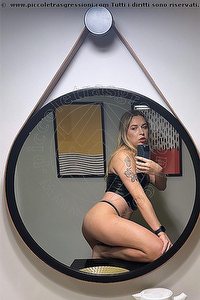 Foto selfie trans escort Sofia Fochesatto Roma 3806866564