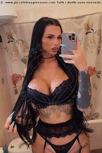 Foto selfie trans escort Ilaria Bari 3509809513