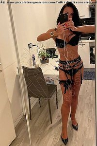 Foto selfie girls Darcey Isernia 3272719957