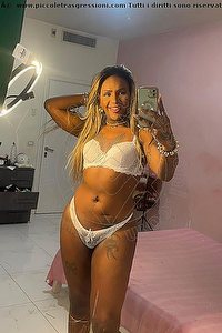 Foto selfie trav Lorena Diniz Firenze 3937965485