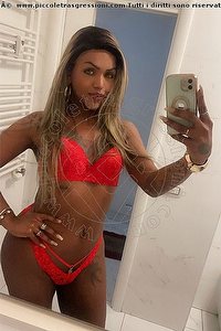 Foto selfie trav escort Lorena Diniz Firenze 3937965485