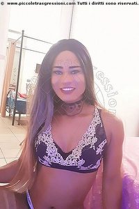 Foto selfie trans Juliana Scarole Bari 3898708570