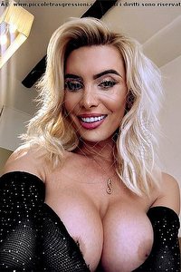 Foto selfie girls Hellen Fitness Udine 3889839969
