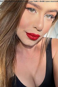 Foto selfie trans Angel Camargo Genova 3533576495