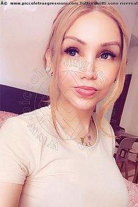 Foto selfie trans Rebecca Isabell Milano 3758115434