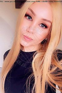 Foto selfie trans escort Rebecca Isabell Milano 3758115434