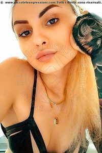 Foto selfie escort Larissa Catania 3762053675