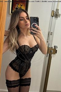 Foto selfie girls Olena Verona 3319929813