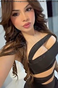 Foto selfie girls Dea Mertz Bologna 3508424505