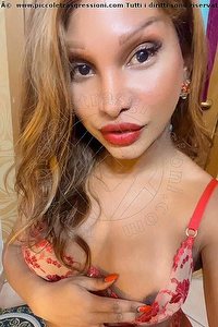 Foto selfie trans Vanessa Nocciola Perugia 3392880056