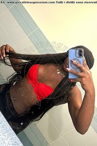 Foto selfie trans escort Preta Sexy Napoli 3932509445