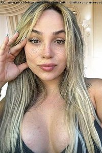 Foto selfie trans Clarice Boaventura Londra 3520118080