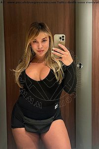 Foto selfie trans Clarice Boaventura Londra 3520118080