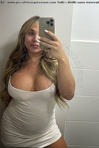 Foto selfie trans Clarice Boaventura Londra 3520118080