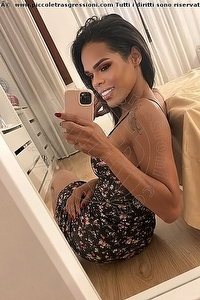 Foto selfie trans Vitoria Evans Firenze 3534995398