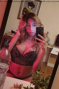 Foto selfie trans escort Deborha Firenze 3278680361