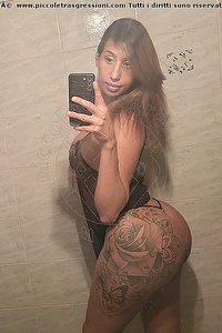 Foto selfie trans escort Deborha Brescia 3278680361