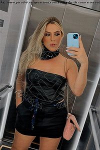 Foto selfie trans escort Rayssa Victoria Vicenza 3926921239