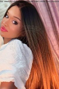 Foto selfie trans escort Evelyn Domenicana Cuneo 3516154564