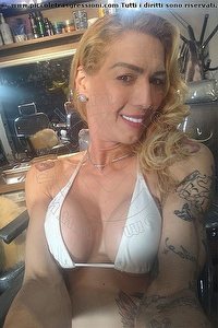 Foto selfie trans escort Kiara Lucchese Firenze 3924616291