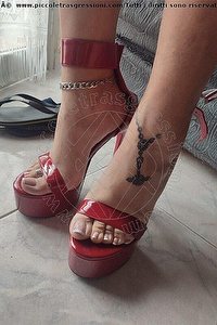 Foto selfie mistress trav Padrona  Aletta Rouge Vicenza 3894618230